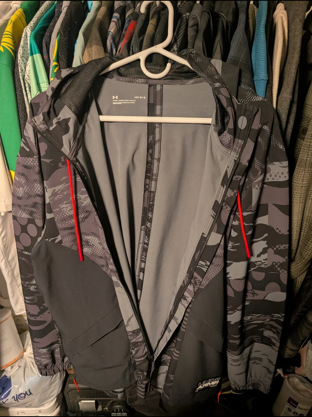 LG Men’s Black & Gray Camo Performance Jacket.